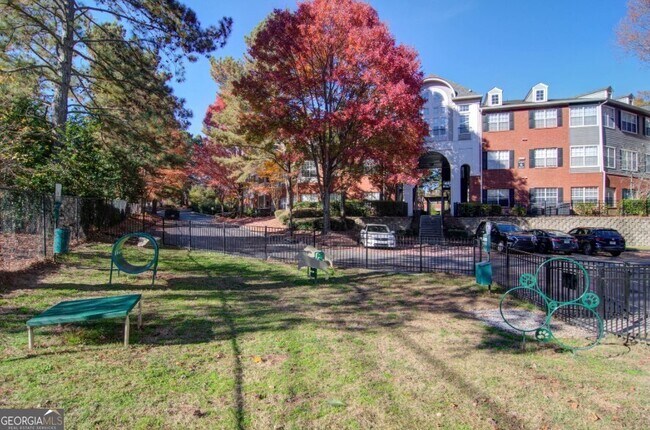 Building Photo - 1970 Peachford Rd