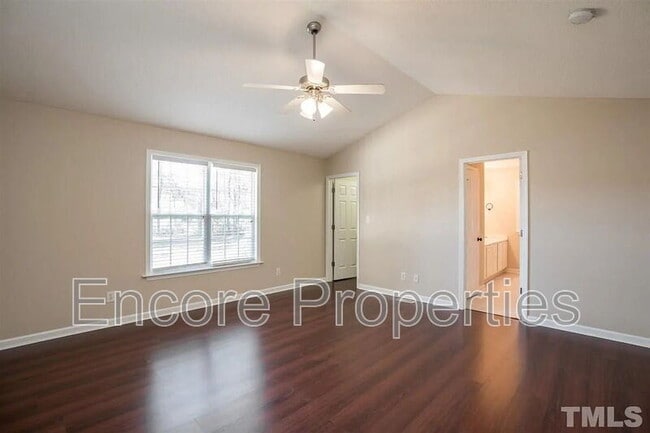 Building Photo - 312 Cabin Grove Ct