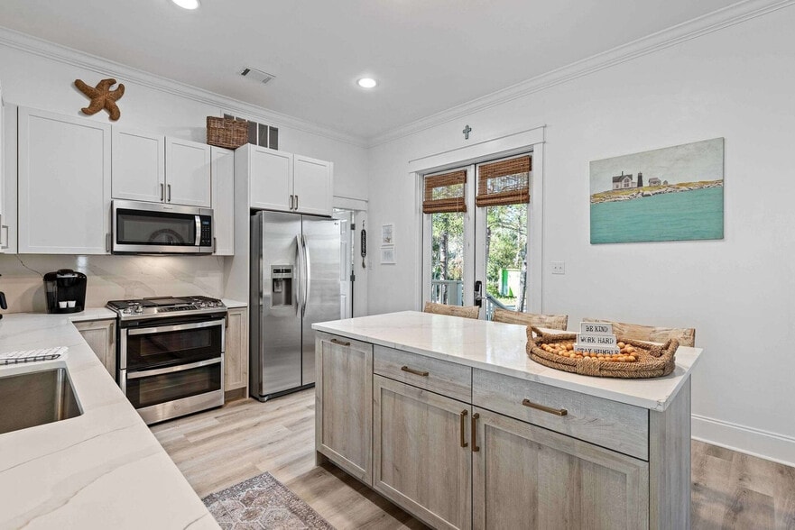 Building Photo - 269 San Juan Ave