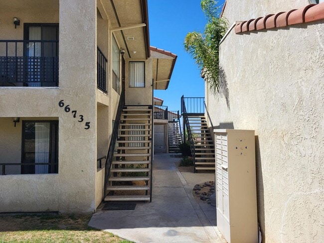 Primary Photo - SUPER CLEAN & CUTE 2 BED 2 BATH