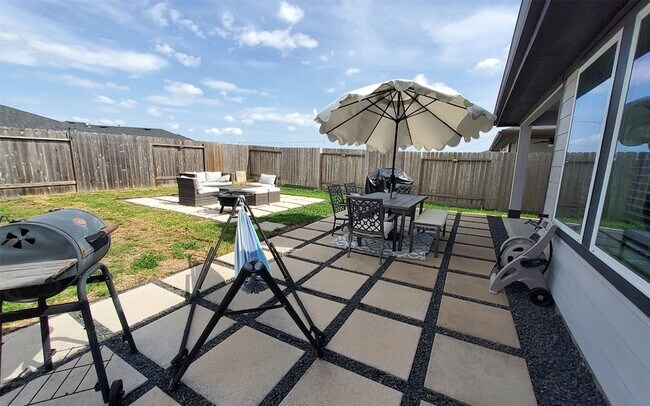 Building Photo - 3839 Sparkman Ln