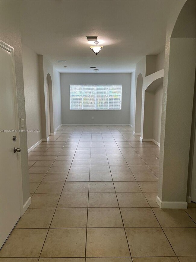 Building Photo - 16637 SW 52nd St