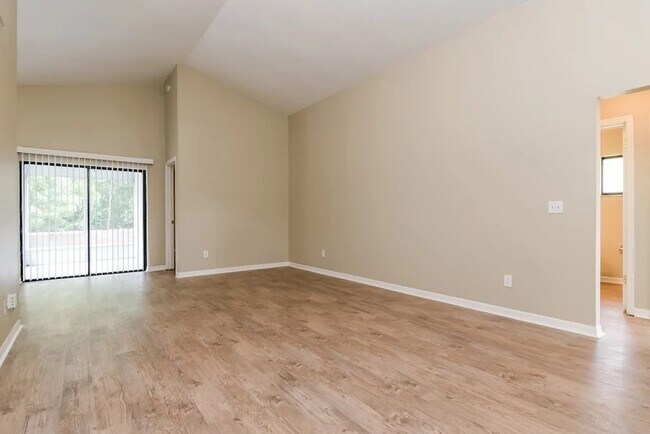 Building Photo - 6552 Chantry St