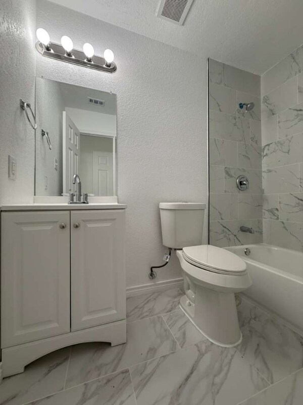 Building Photo - 6627 Diamond Pass