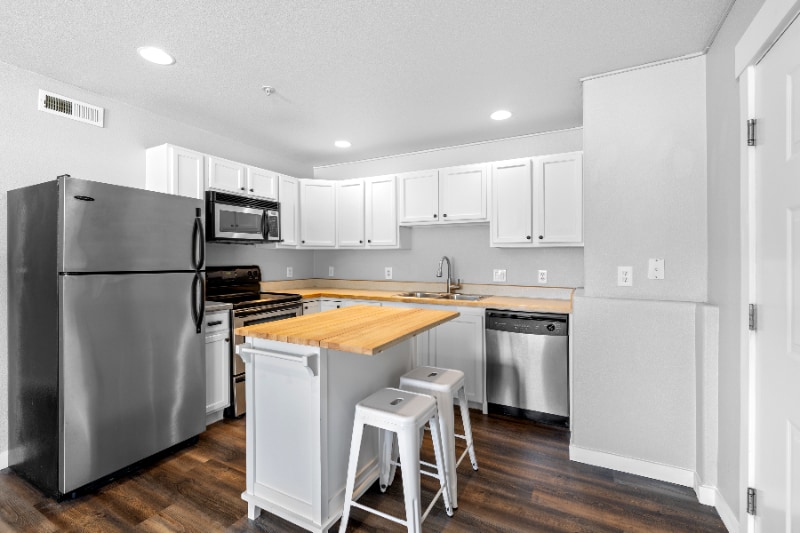 Building Photo - 104 Colorado Ave