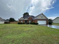 Building Photo - 225 Autumn Woods Dr