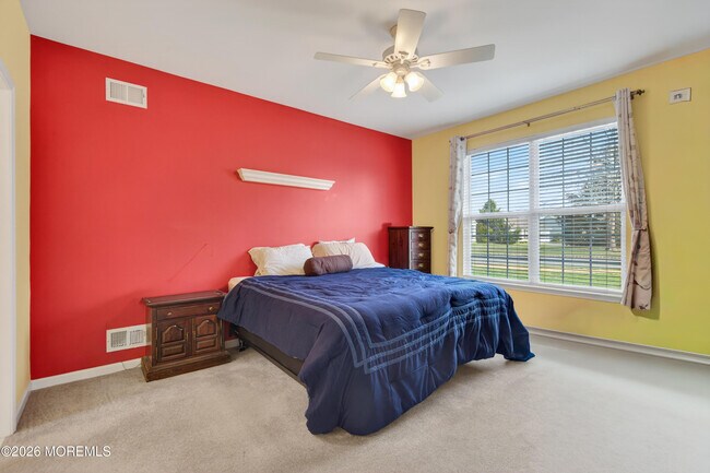 Building Photo - 2 Winkle Ct