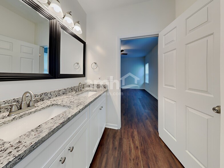 Building Photo - 5734 Misty Meadows Ct