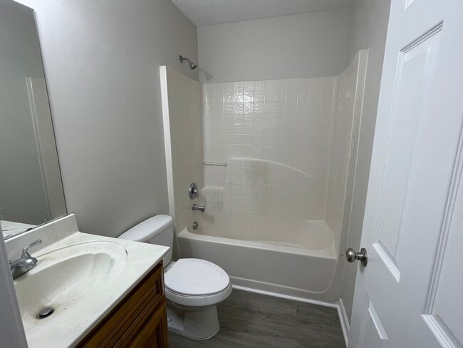 Building Photo - 1708 Underwood St