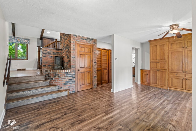 Building Photo - 509 Apollo Dr