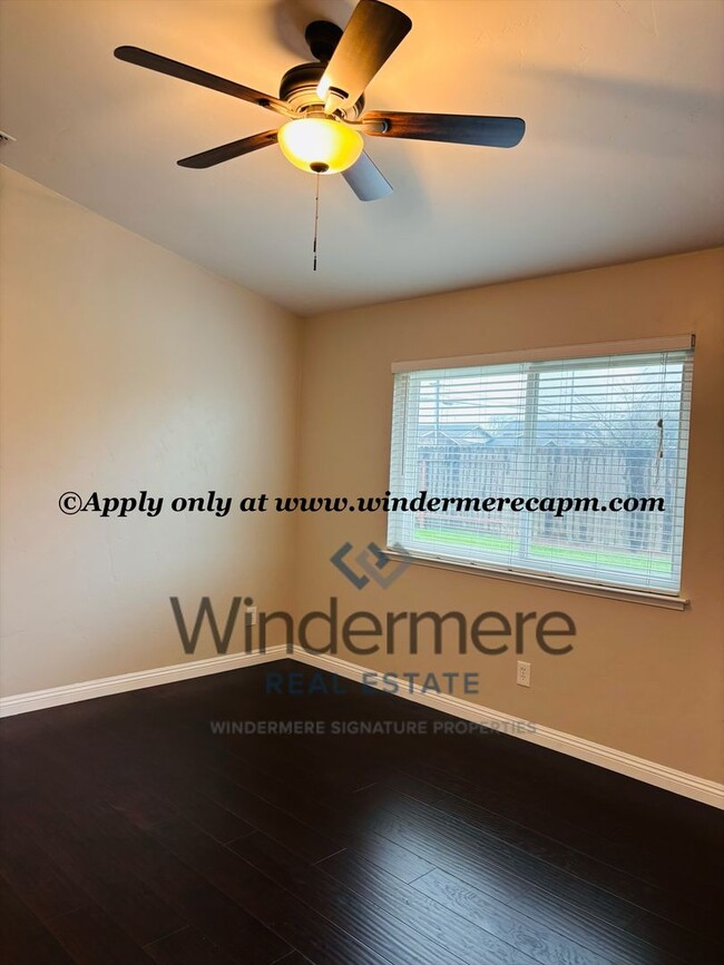 Building Photo - Coming Soon! Charming 3-bed, 2-bath Gem in East Del Paso Heights- Your Perfect Home Awaits!