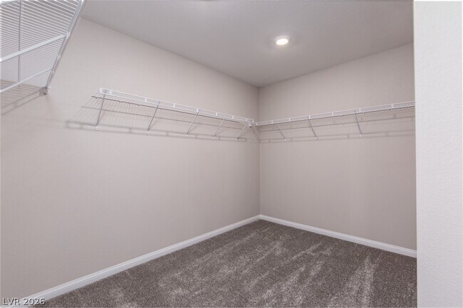 Building Photo - 2448 Bellinzona Pl