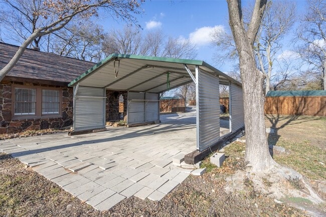 Building Photo - 4875 E Williams Spring Rd