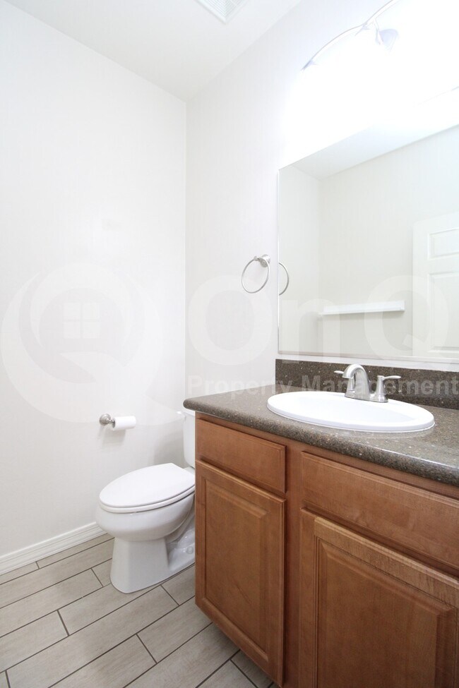 Building Photo - 7531 E Majestic Palm Ln