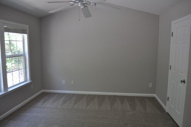 Building Photo - 940 Prestwyck Ct