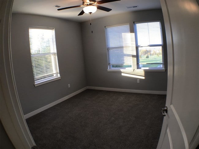 Building Photo - 1655 McCleary Ln