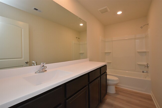 Building Photo - 22426 Kennons Way