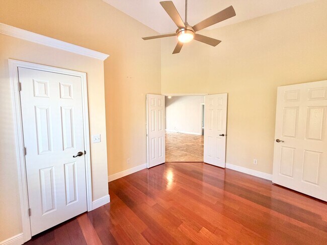 Building Photo - ** BERKSHIRE LAKES ** 3 BED / 2 BATH - SINGLE FAMILY - POOL HOME - GREAT LOCATION! - ANNUAL RENTAL