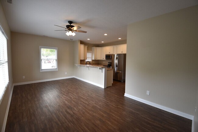 Building Photo - Harrison 315-319