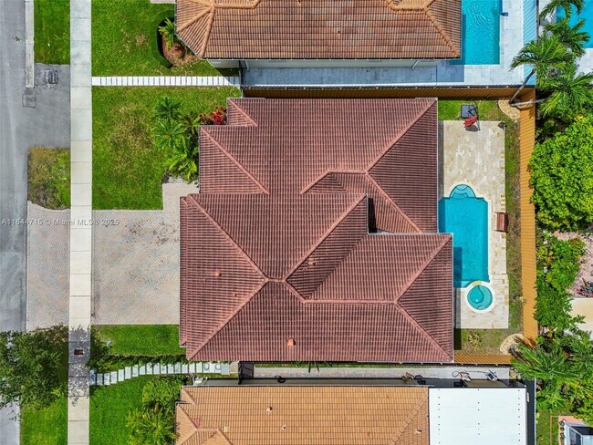 Building Photo - 1438 SW 154th Ct