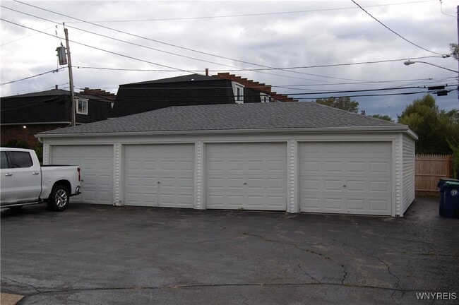 Building Photo - 59 Saber Ln