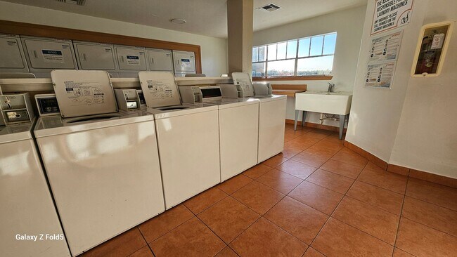 Building Photo - Charming 1bed 1bath Condo in Kissimmee