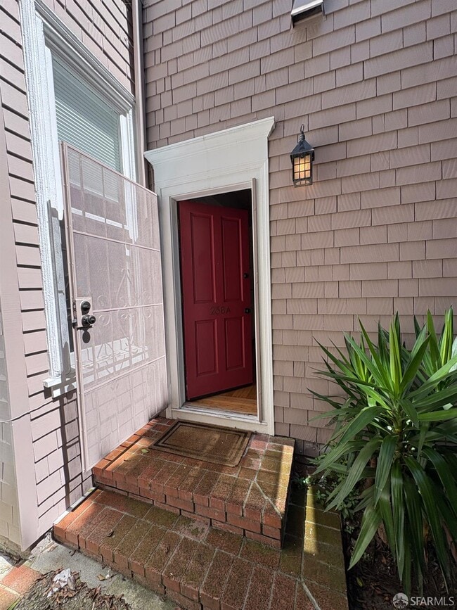 Building Photo - 236 Clinton Park