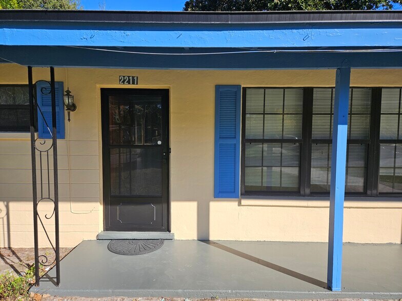 Building Photo - 2211 Patou Dr W