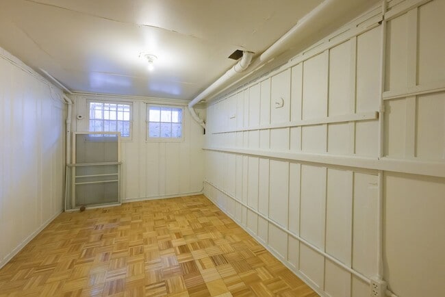 Building Photo - Charming & Spacious Colonial in N Cleveland Park w/Park-Like Rear Garden & Detached Garage