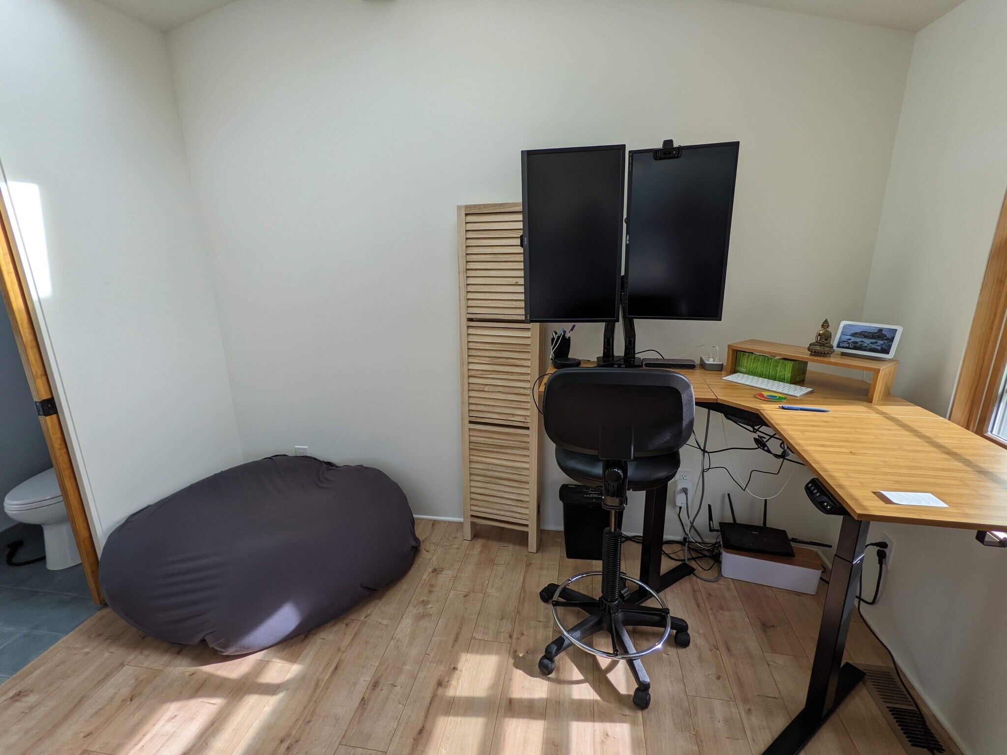 Building Photo - 820 46th St