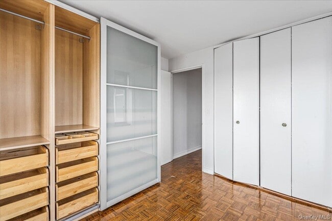 Building Photo - 112-01 Queens Blvd