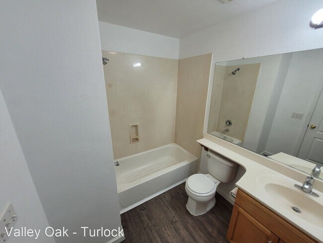 Building Photo - 4 br, 2.5 bath House - 4215 Montara Dr.