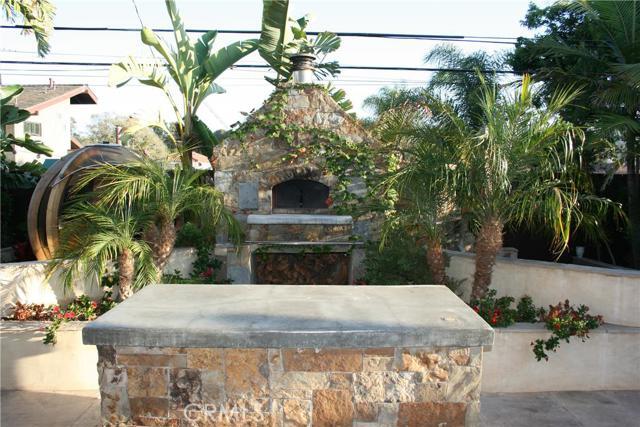 Building Photo - 224 Cll De Madrid