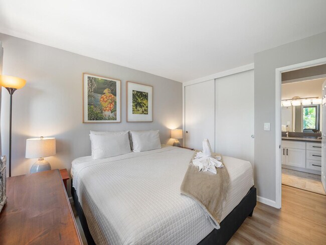 Building Photo - 2140 Kuhio Avenue-SI ID1327716P