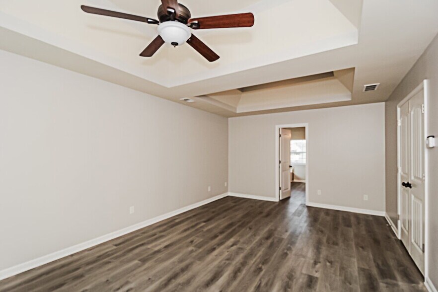 Building Photo - 5418 Stirrup Way