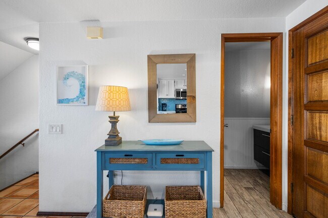 Building Photo - 733 Seacoast Dr