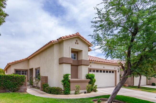 Building Photo - 45596 Torrey Pines Ct