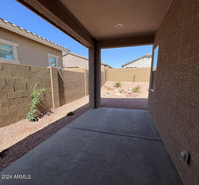 Building Photo - 19610 W Avalon Dr