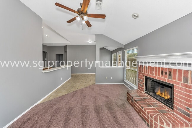 Building Photo - 413 Windy Hill Ln