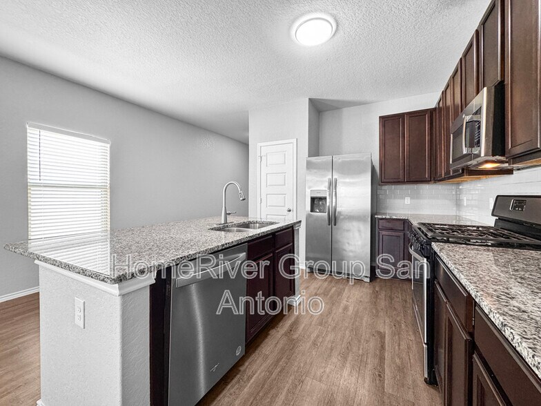 Building Photo - 13541 Lily Ln
