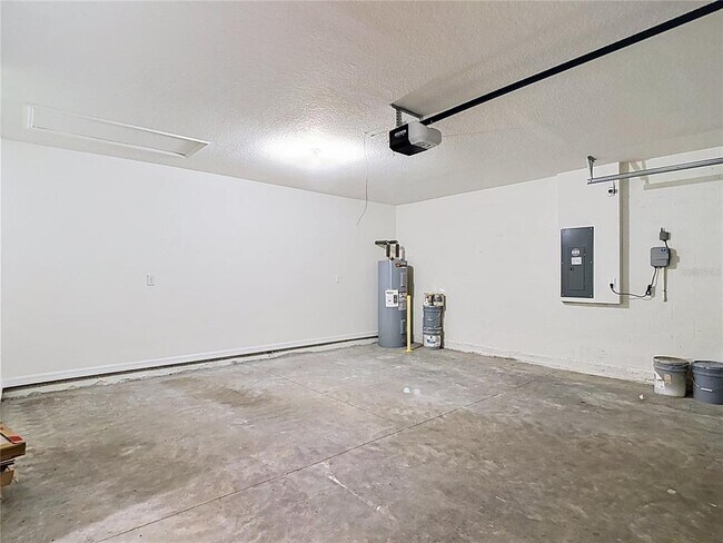 Building Photo - 31115 Silver Stage Dr