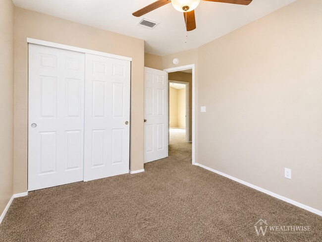 Building Photo - Spacious 3-Bedroom, 3-Bath Home in North Ranch with Community Pool & Amenities