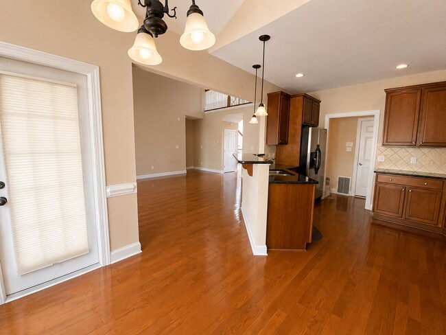 Building Photo - 804 Bobby Jones Dr