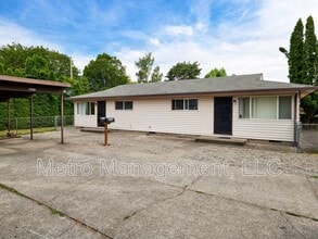 Building Photo - 4537 NE 82nd Ave