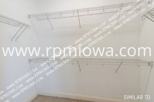 Building Photo - 3915 141st St.