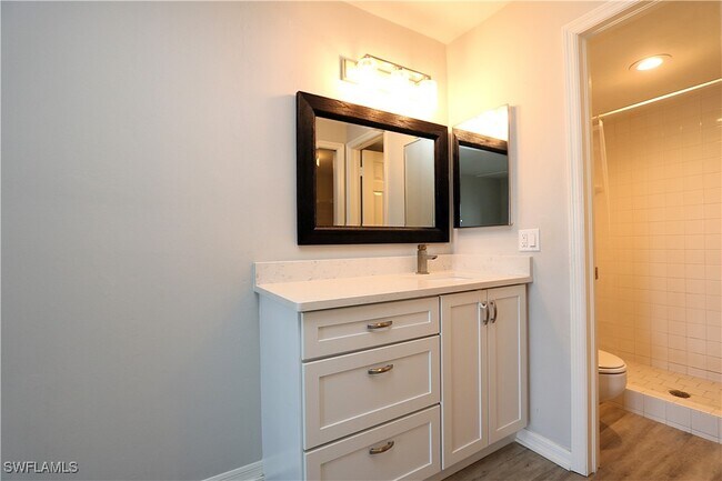 Building Photo - 1155 Mainsail Dr