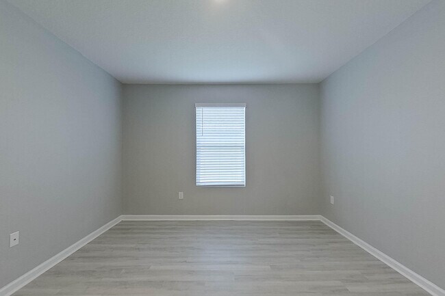Building Photo - 128 Swallowtail Ln