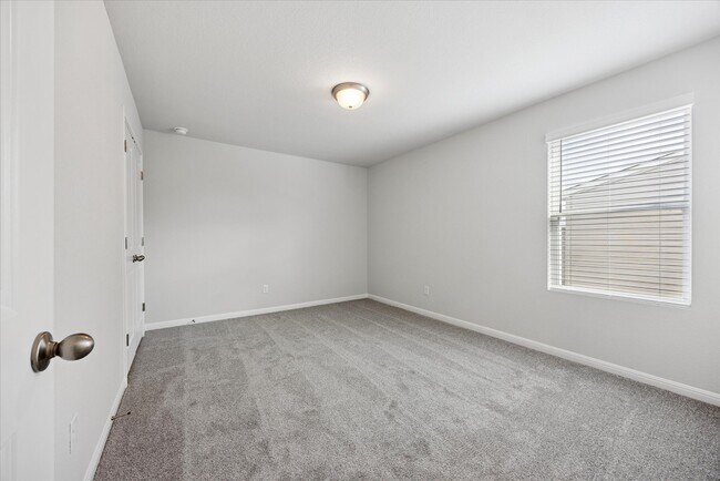 Building Photo - 103 Elm Br Trl