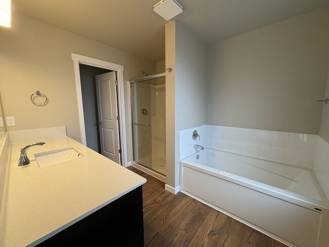 Building Photo - 130 Doggone Ln