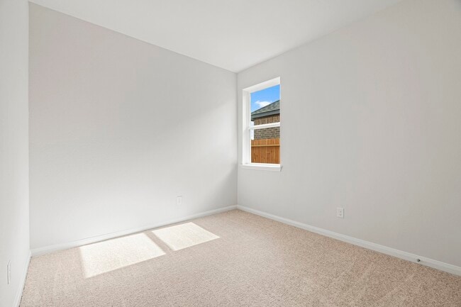Building Photo - 1027 Rosewood Trl